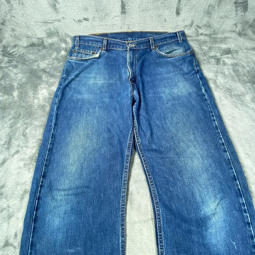 Vintage Levis Jeans Mens 36x32 Blue Straight Leg Denim Pants Y2K 90s USA Red Tag